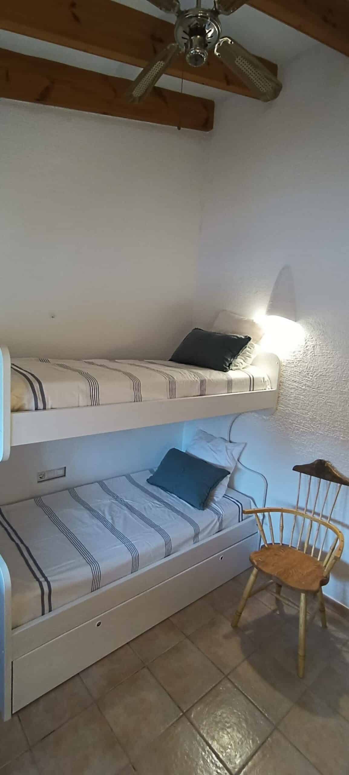 Chambre des enfants dans maison de vacances à Minorque